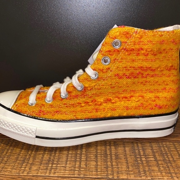 orange heart converse